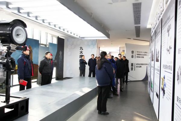 深圳西湖集團董事局主席張秉辰先生一行蒞臨康沃控股調研指導